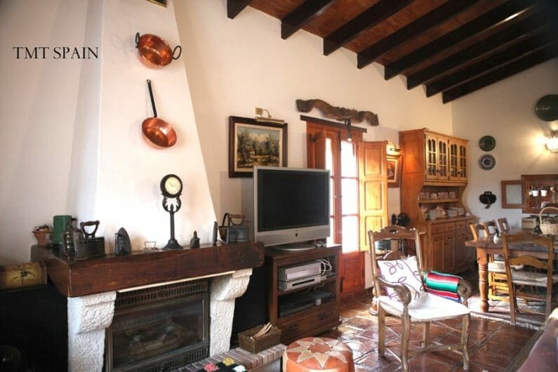 3 soveværelse Finca/Landehus til salg i Los Barrios med swimmingpool garage - € 645.000 (Ref: 5933038)