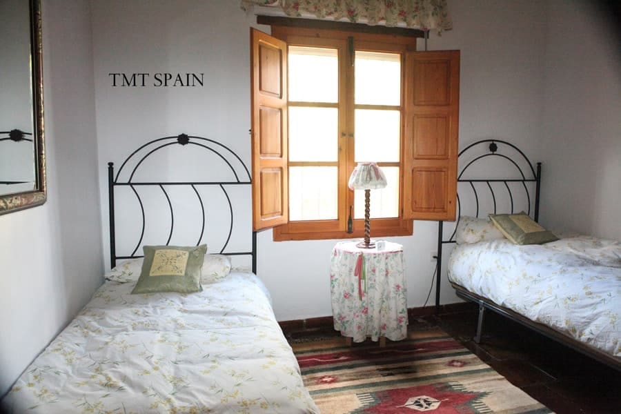 3 soveværelse Finca/Landehus til salg i Los Barrios med swimmingpool garage - € 645.000 (Ref: 5933038)