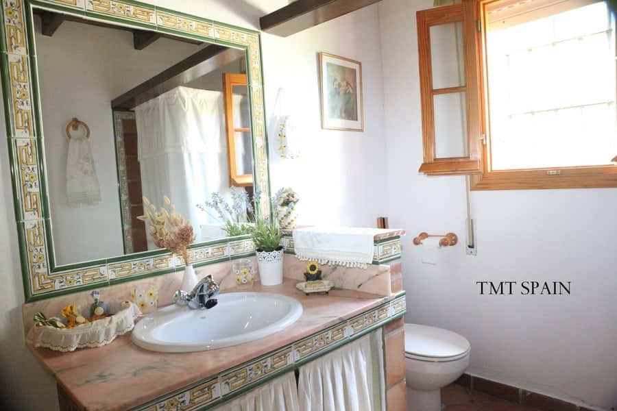 3 soveværelse Finca/Landehus til salg i Los Barrios med swimmingpool garage - € 645.000 (Ref: 5933038)