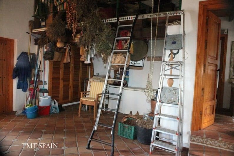 3 soveværelse Finca/Landehus til salg i Los Barrios med swimmingpool garage - € 645.000 (Ref: 5933038)