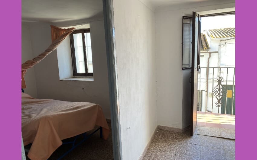 4 soverom Hus til salgs i Jimena de la Frontera - € 70 000 (Ref: 6449683)