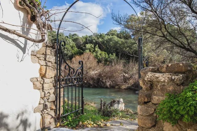 8 soveværelse Villa til salg i San Pablo de Buceite, Jimena de la Frontera med garage - € 595.000 (Ref: 6965291)