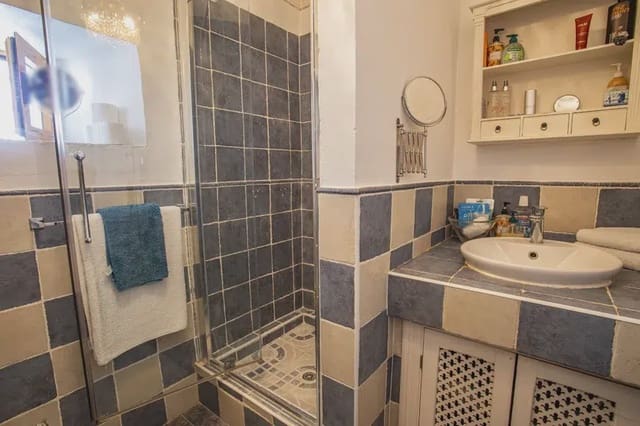 3 bedroom Townhouse for sale in Jimena de la Frontera - € 250,000 (Ref: 7313757)