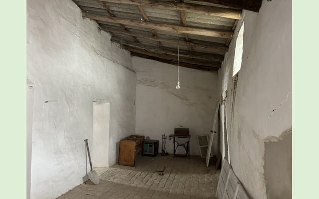 9 bedroom Townhouse for sale in Jimena de la Frontera - € 167,900 (Ref: 8195052)