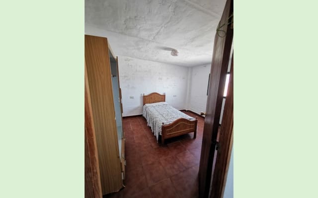 Ubebygd land til salgs i San Pablo de Buceite, Jimena de la Frontera - € 35 000 (Ref: 8332784)