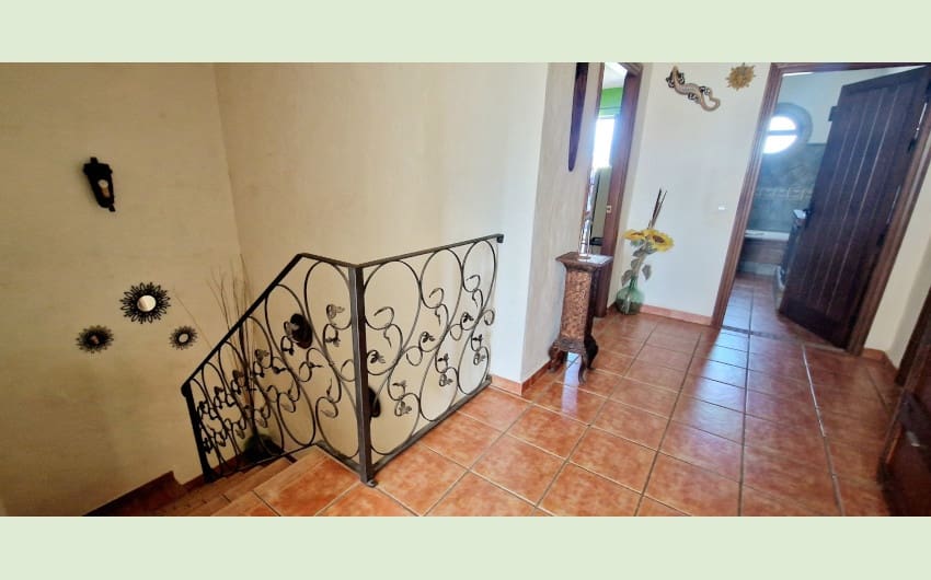 5 soverom Hus til salgs i Jimena de la Frontera med svømmebasseng garasje - € 275 700 (Ref: 8334949)