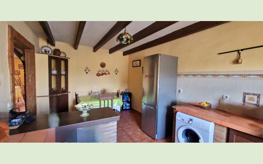 5 soverom Hus til salgs i Jimena de la Frontera med svømmebasseng garasje - € 275 700 (Ref: 8334949)