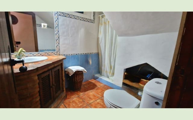 5 makuuhuone Omakotitalo myytävänä paikassa Jimena de la Frontera mukana uima-altaan 
autotalli - 275 700 € (Ref: 8334949)