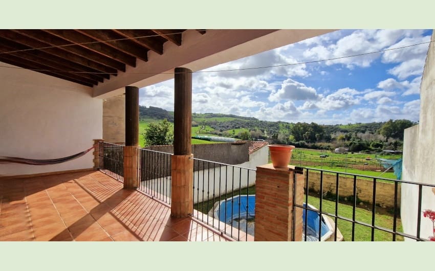 5 soverom Hus til salgs i Jimena de la Frontera med svømmebasseng garasje - € 275 700 (Ref: 8334949)