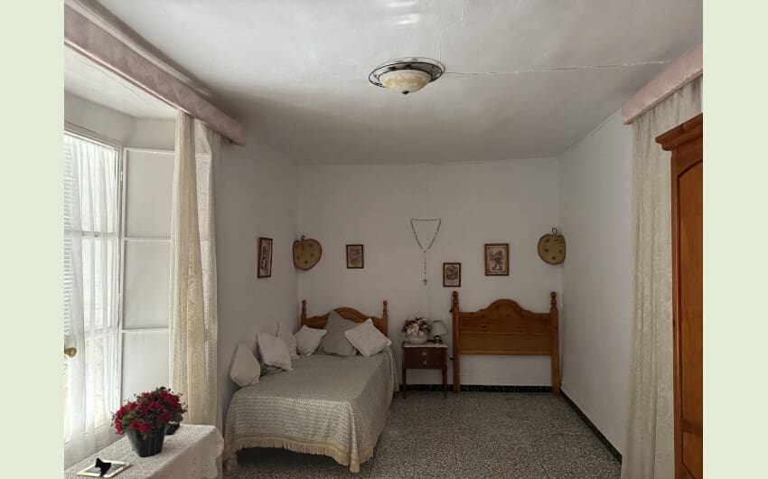 3 soverom Hus til salgs i Jimena de la Frontera med garasje - € 180 000 (Ref: 8370061)