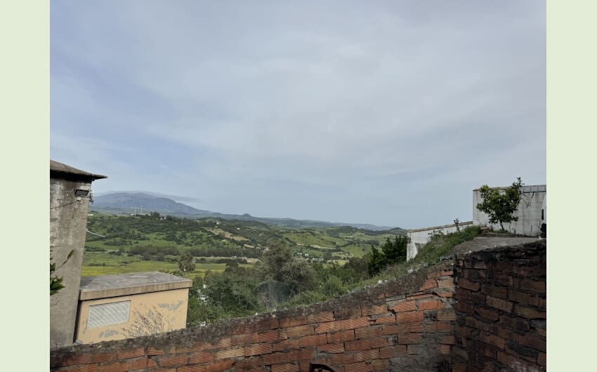 3 soverom Hus til salgs i Jimena de la Frontera med garasje - € 180 000 (Ref: 8370061)