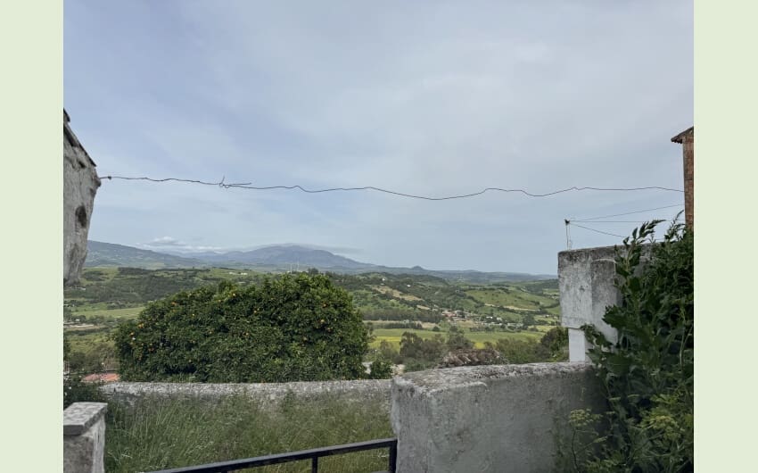 3 soverom Hus til salgs i Jimena de la Frontera med garasje - € 180 000 (Ref: 8370061)