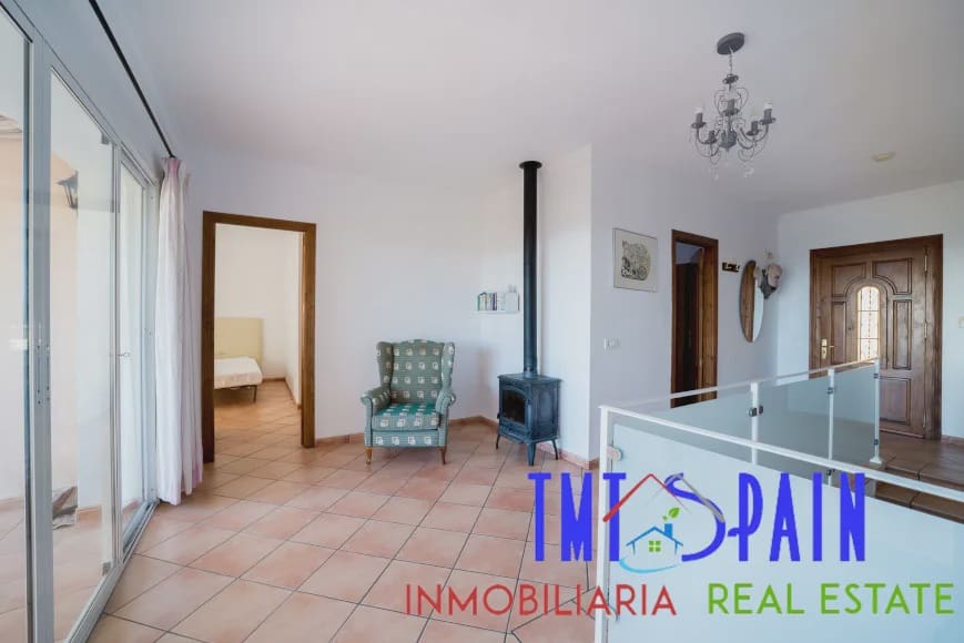 7 soveværelse Villa til salg i Estepona med swimmingpool garage - € 839.000 (Ref: 9192967)