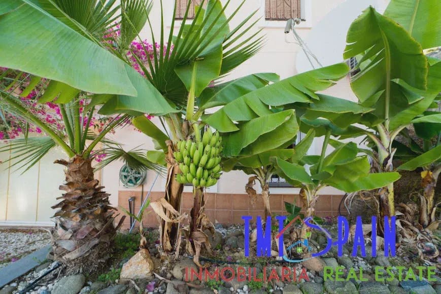 7 soveværelse Villa til salg i Estepona med swimmingpool garage - € 839.000 (Ref: 9192967)