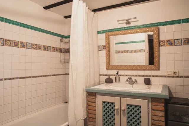 3 bedroom Townhouse for sale in Jimena de la Frontera - € 129,000 (Ref: 9192976)