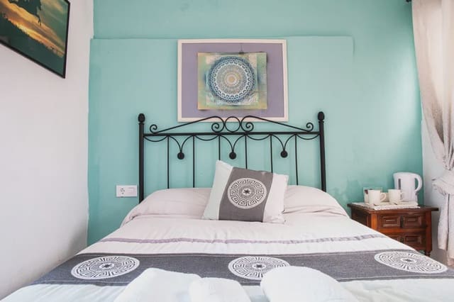 3 bedroom Townhouse for sale in Jimena de la Frontera - € 129,000 (Ref: 9192976)