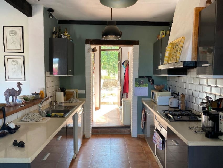 Bungalow de 3 habitaciones en Jimena de la Frontera en venta con piscina - 620.000 € (Ref: 9632764)