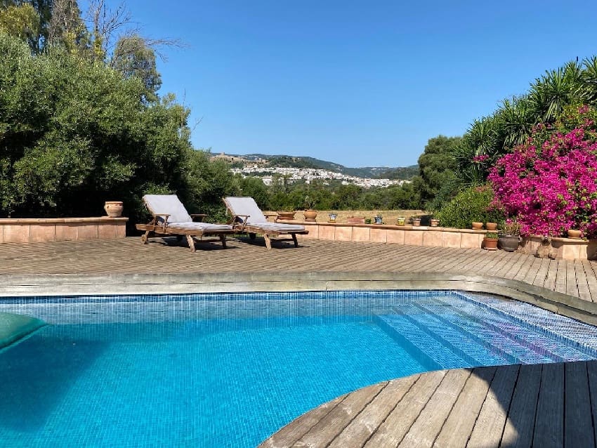 Bungalow de 3 habitaciones en Jimena de la Frontera en venta con piscina - 620.000 € (Ref: 9632764)