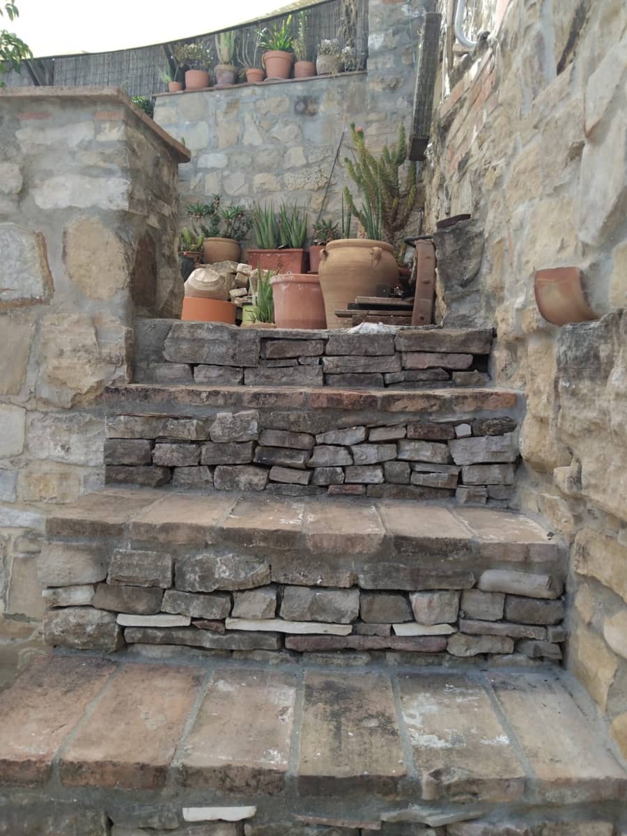 3 bedroom Townhouse for sale in Jimena de la Frontera with garage - € 240,000 (Ref: 9697739)