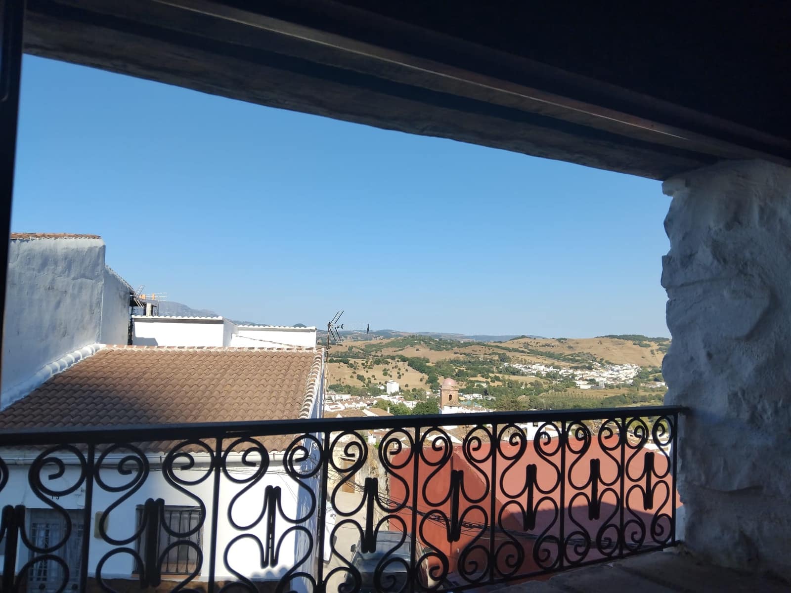 3 bedroom Townhouse for sale in Jimena de la Frontera with garage - € 240,000 (Ref: 9697739)