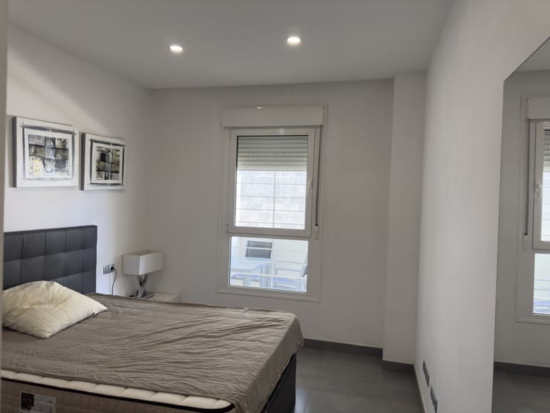 2 soverom Leilighet til salgs i Marbella med svømmebasseng garasje - € 439 000 (Ref: 9772062)