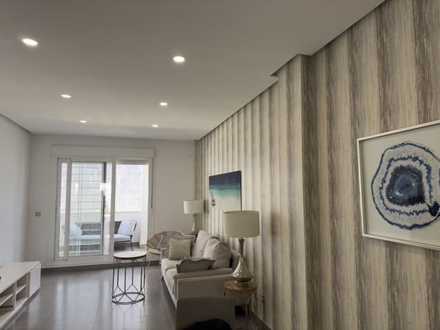 2 soverom Leilighet til salgs i La Dama de Noche - La Alzambra, Marbella med svømmebasseng garasje - € 439 000 (Ref: 9772062)