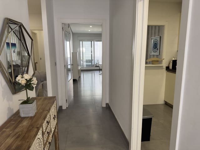 2 soverom Leilighet til salgs i La Dama de Noche - La Alzambra, Marbella med svømmebasseng garasje - € 439 000 (Ref: 9772062)