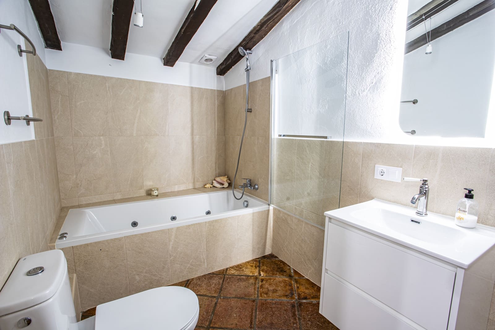 4 quarto Casa em Banda para venda em Jimena de la Frontera - 335 000 € (Ref: 9916399)