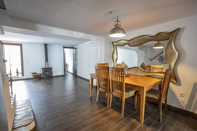 4 quarto Casa em Banda para venda em Jimena de la Frontera - 335 000 € (Ref: 9916399)