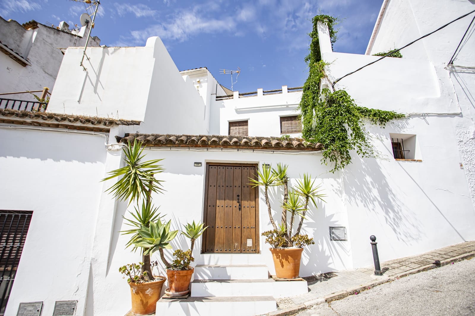 4 bedroom Townhouse for sale in Jimena de la Frontera - € 390,000 (Ref: 9929983)