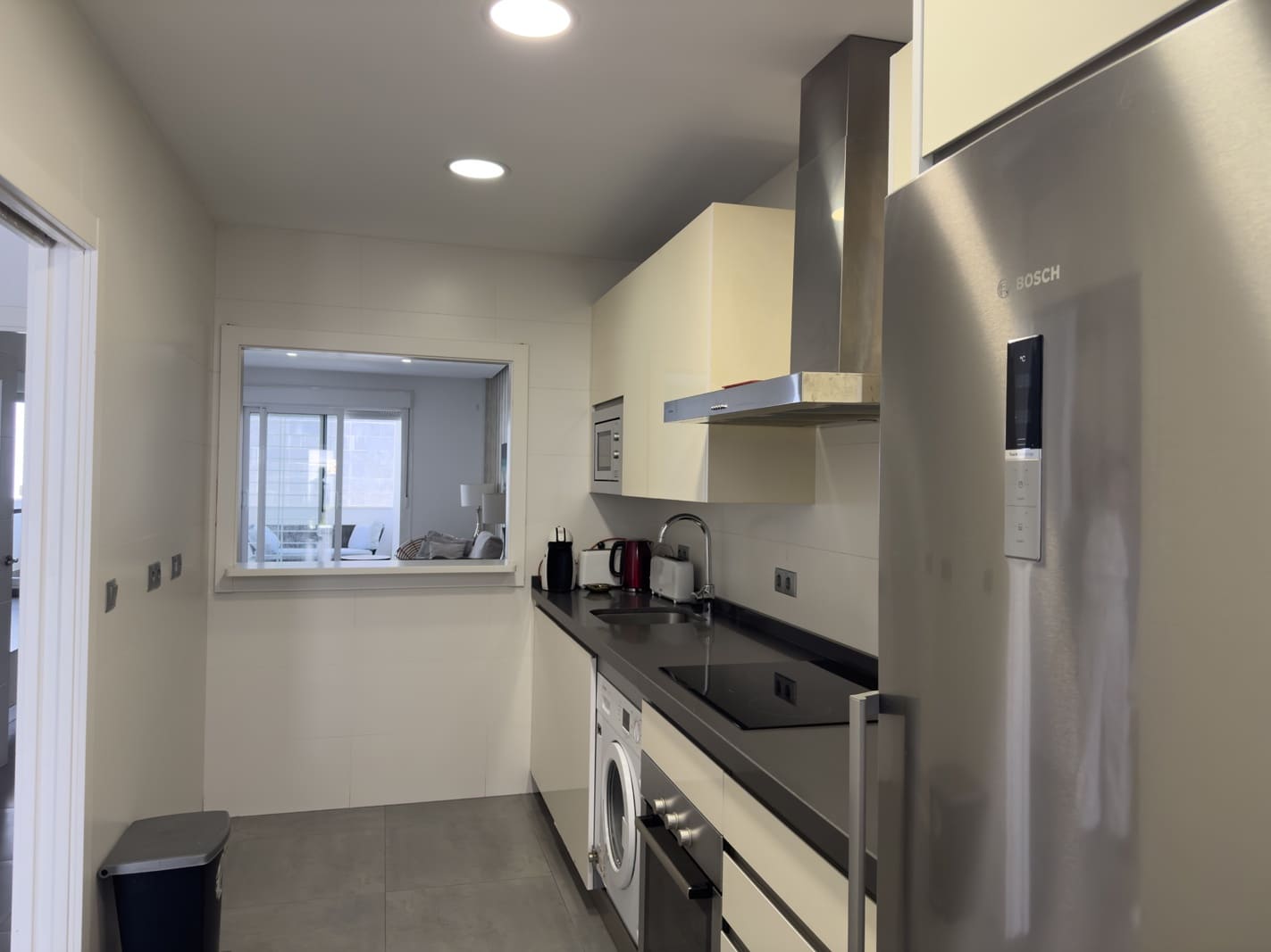 2 makuuhuone Huoneisto vuokrattavana paikassa Nueva Andalucia mukana uima-altaan 
autotalli - 1 750 € (Ref: 9954661)