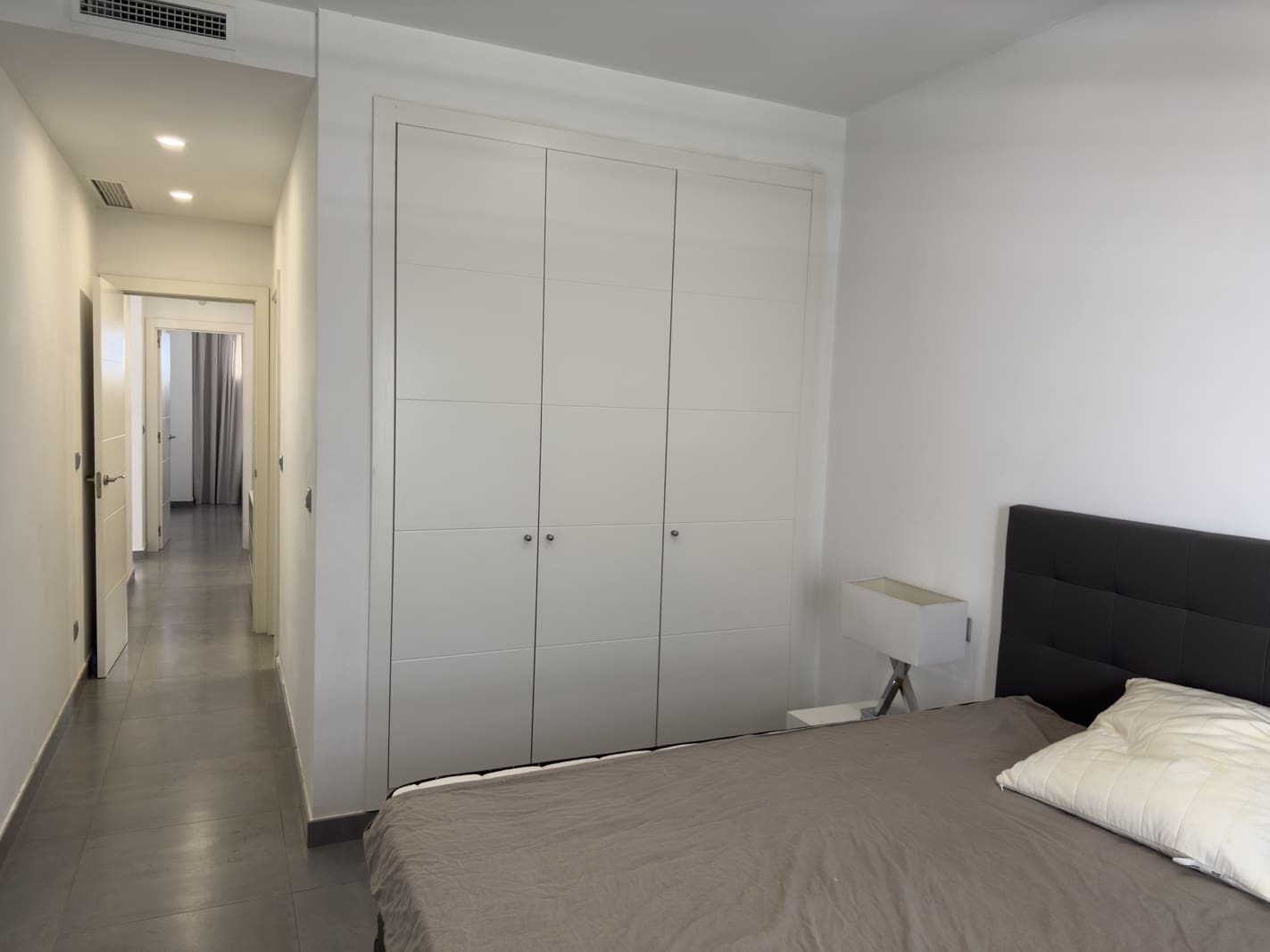2 makuuhuone Huoneisto vuokrattavana paikassa Nueva Andalucia mukana uima-altaan 
autotalli - 1 750 € (Ref: 9954661)