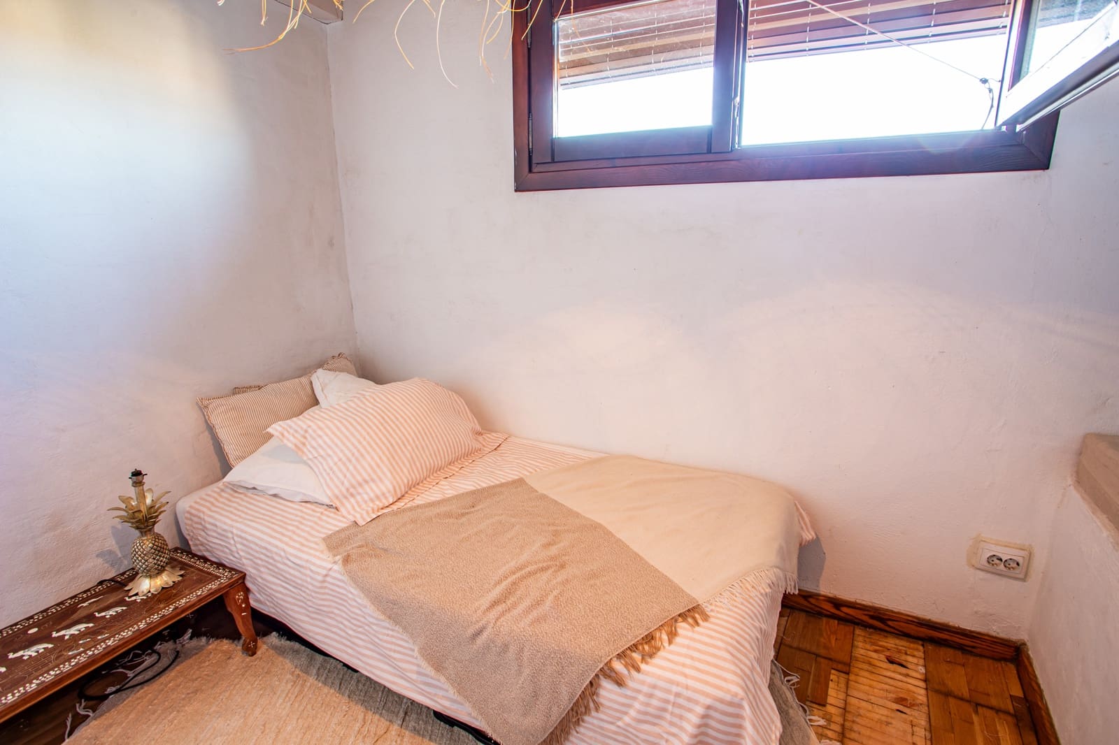 2 bedroom Townhouse for sale in Jimena de la Frontera - € 198,000 (Ref: 9958869)