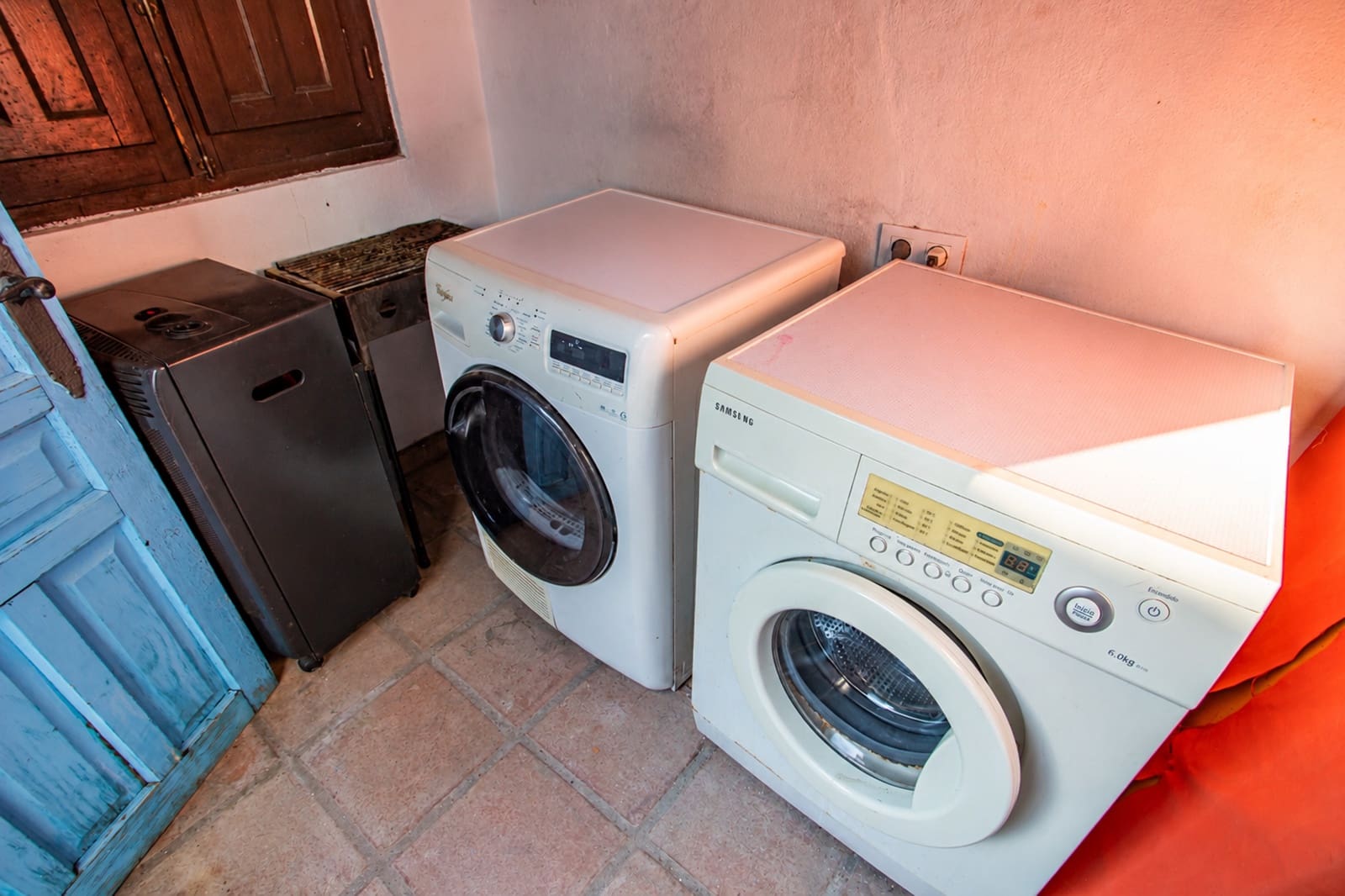 2 bedroom Townhouse for sale in Jimena de la Frontera - € 198,000 (Ref: 9958869)