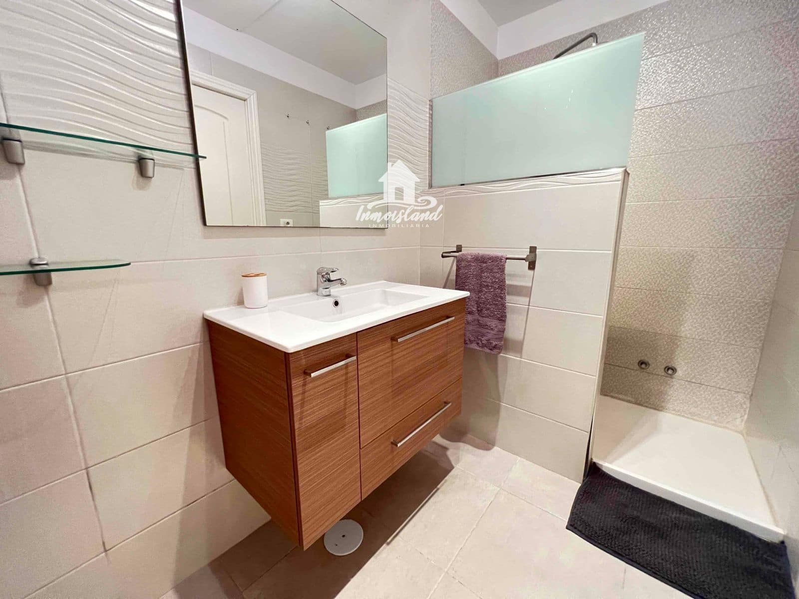 2 sovrum Hus att hyra i Arona - 1 700 € (Ref: 10023380)