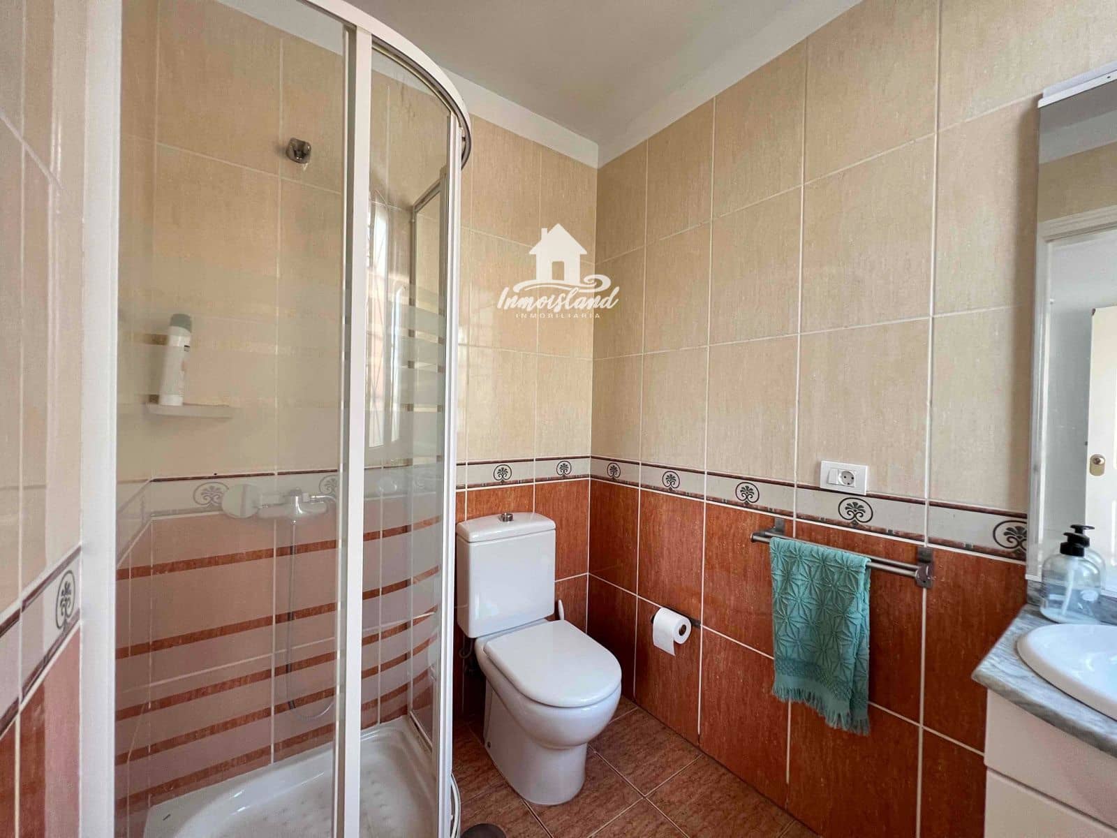 2 sovrum Hus att hyra i Arona - 1 700 € (Ref: 10023380)