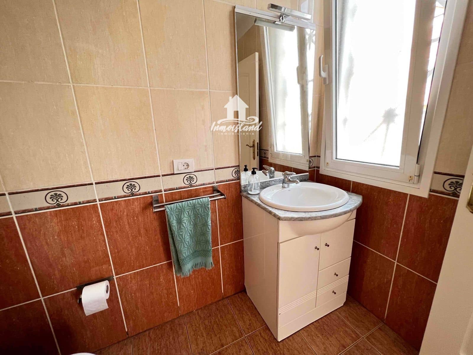 2 sovrum Hus att hyra i Arona - 1 700 € (Ref: 10023380)