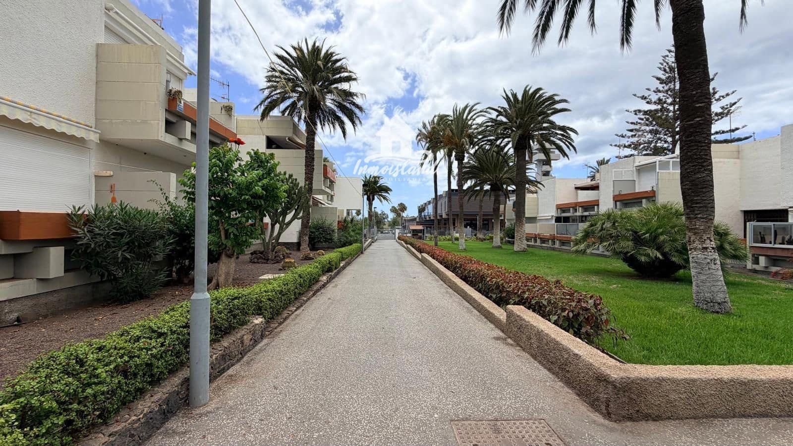 1 bedroom Flat for rent in Costa del Silencio with pool - € 1,120 (Ref: 10036017)