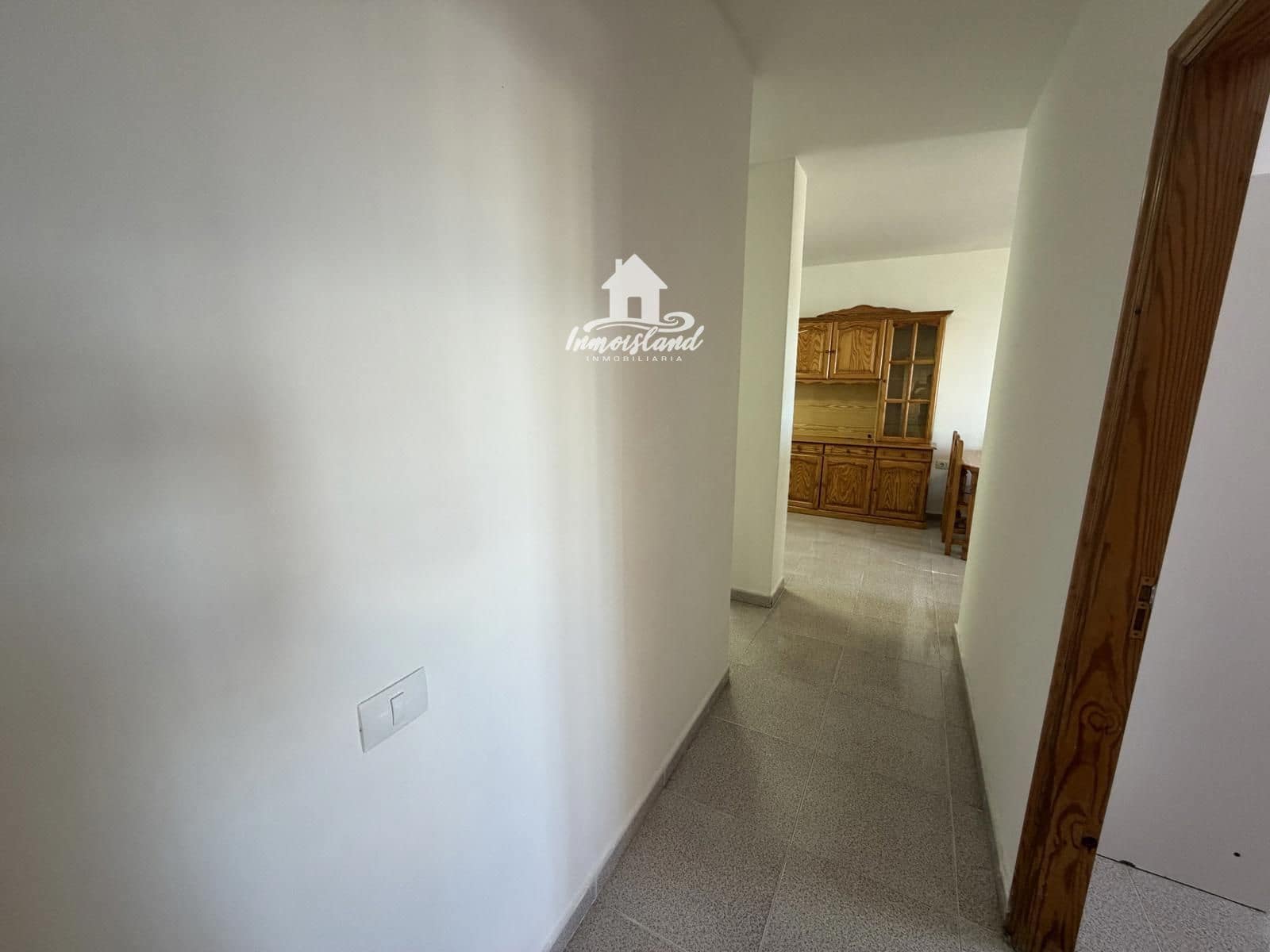 Piso de 2 habitaciones en Guía de Isora en alquiler - 950 € (Ref: 10073086)