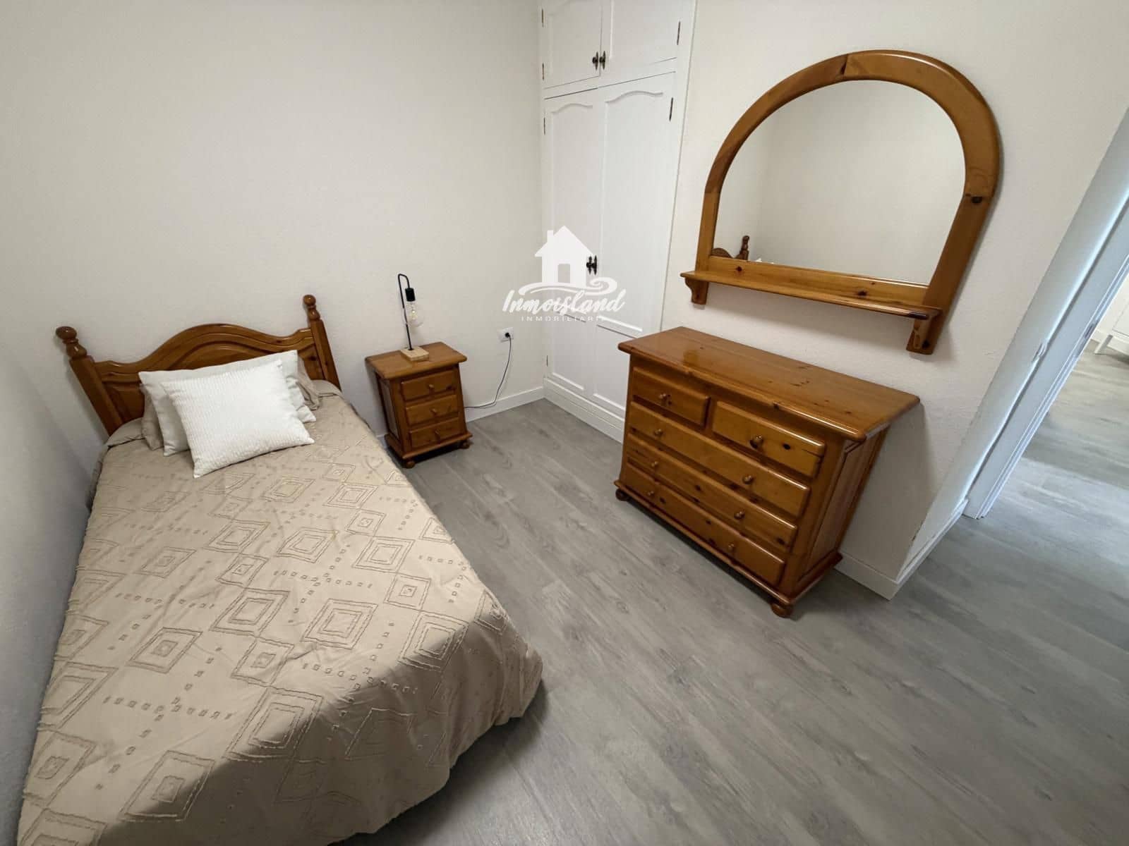 2 soverom Penthouse til leie i Playa San Juan med garasje - € 1 850 (Ref: 10073087)