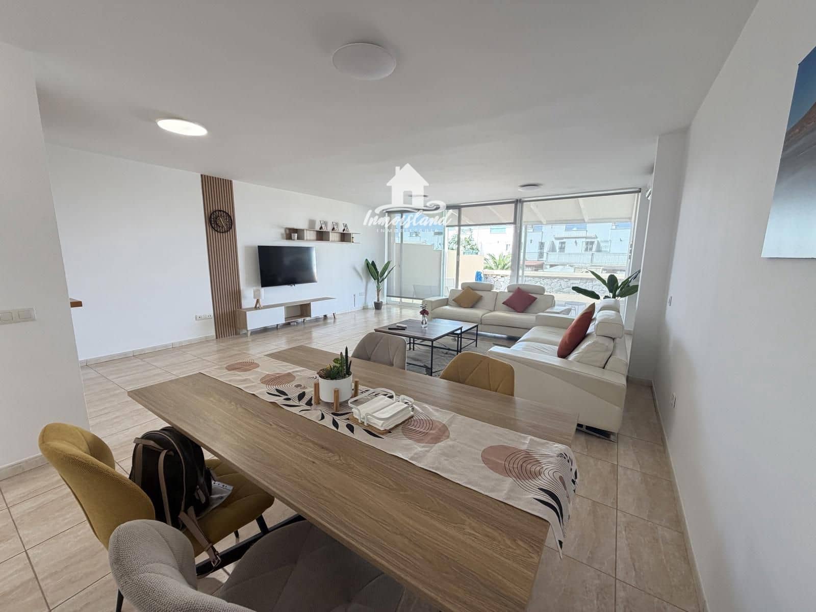 3 soverom Villa til leie i El Madronal med garasje - € 2 500 (Ref: 10088508)