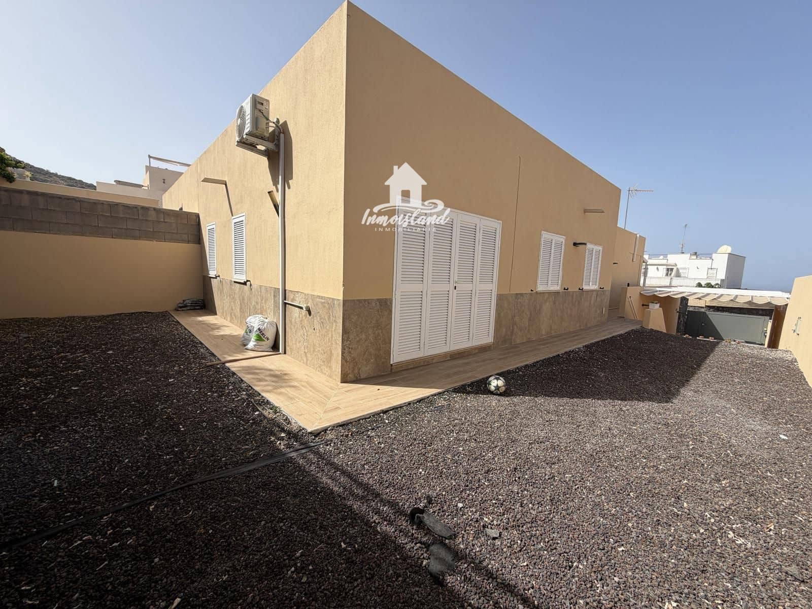 3 soverom Villa til leie i El Madronal med garasje - € 2 500 (Ref: 10088508)