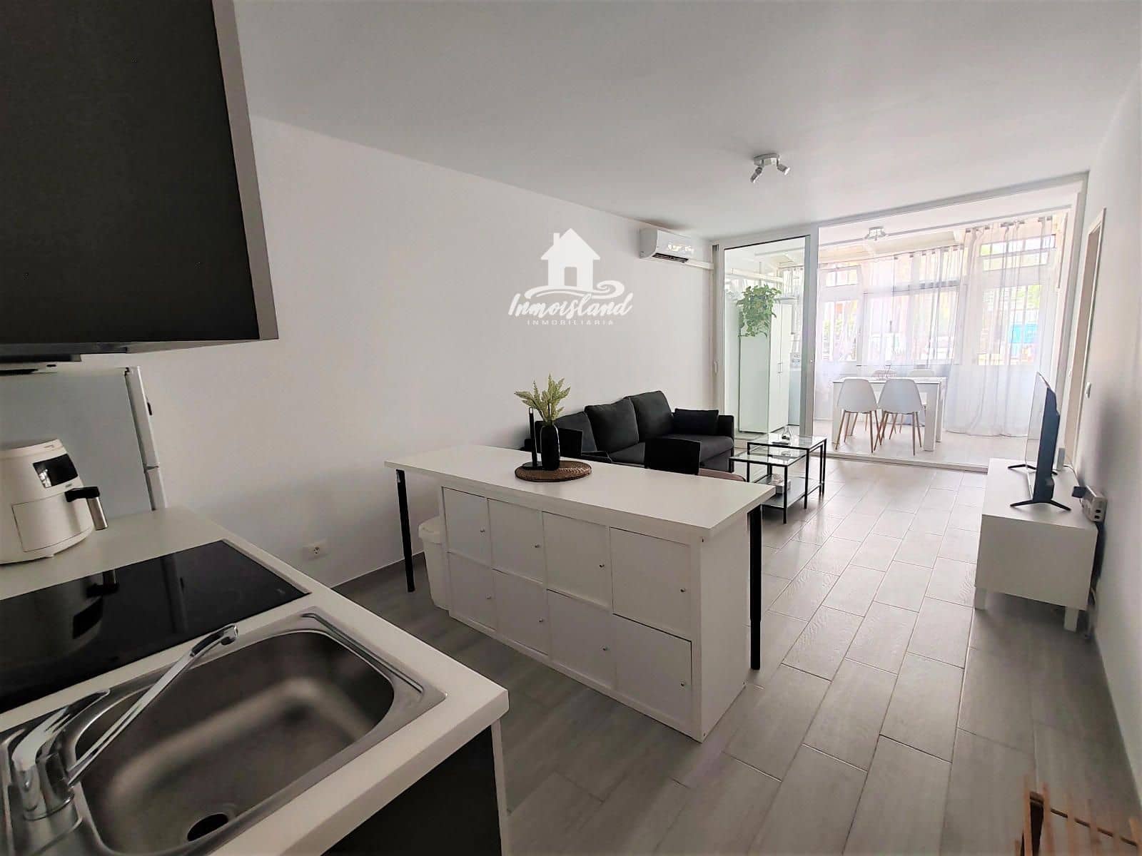 1 soverom Leilighet til leie i Costa del Silencio med svømmebasseng - € 1 130 (Ref: 10095350)
