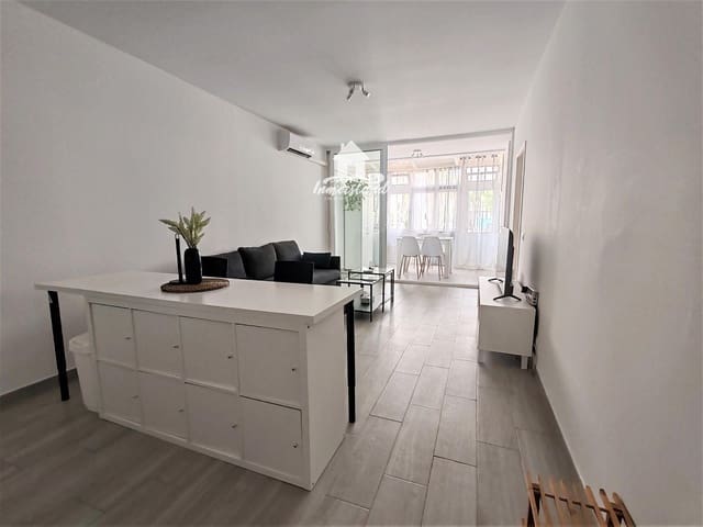 1 quarto Apartamento para arrendar em Costa del Silencio, Arona com piscina - 1 130 € (Ref: 10095350)