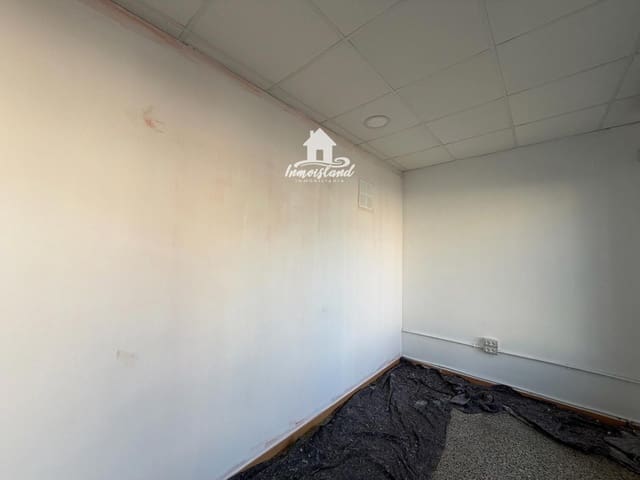 Comercial para arrendar em Armeñime, Adeje - 550 € (Ref: 10136597)