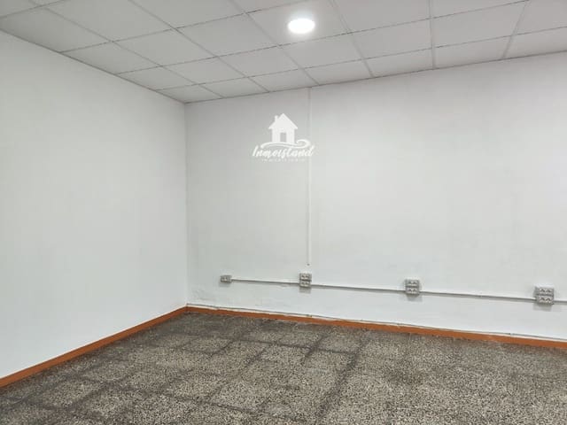 Comercial para arrendar em Armeñime, Adeje - 550 € (Ref: 10136597)