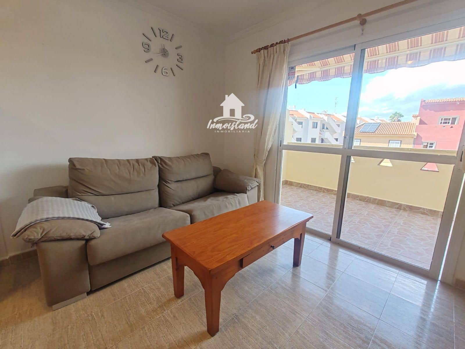 1 bedroom Flat for rent in Arona with pool - € 950 (Ref: 10156213)