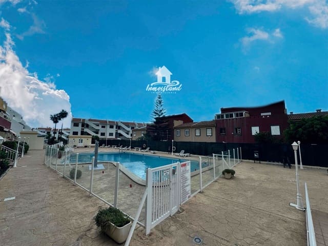 1 camera da letto Appartamento da affittare in Arona con piscina - 950 € (Rif: 10156213)