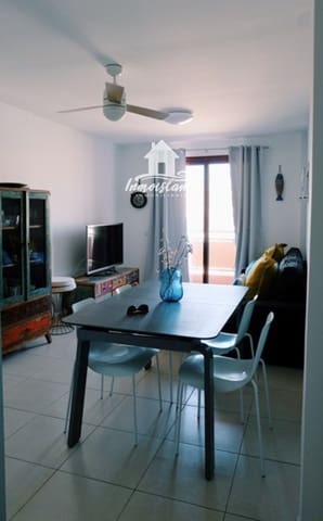 2 bedroom Flat for rent in El Medano, Granadilla de Abona with garage - € 1,350 (Ref: 5274799)