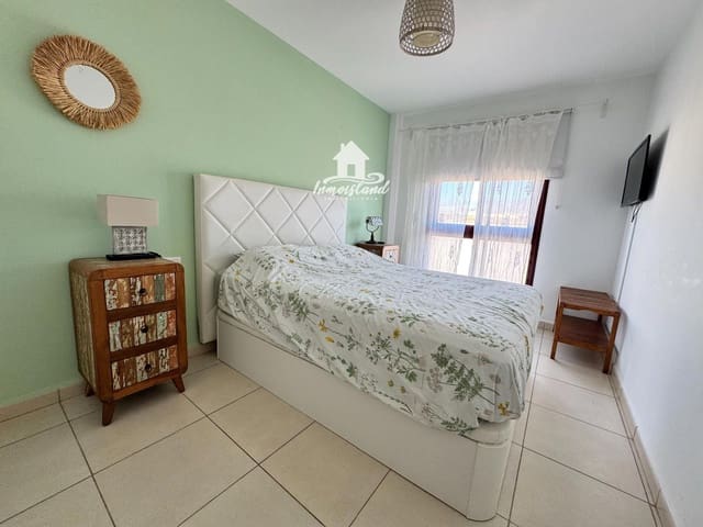 Piso de 2 habitaciones en El Medano, Granadilla de Abona en alquiler con garaje - 1.350 € (Ref: 5274799)